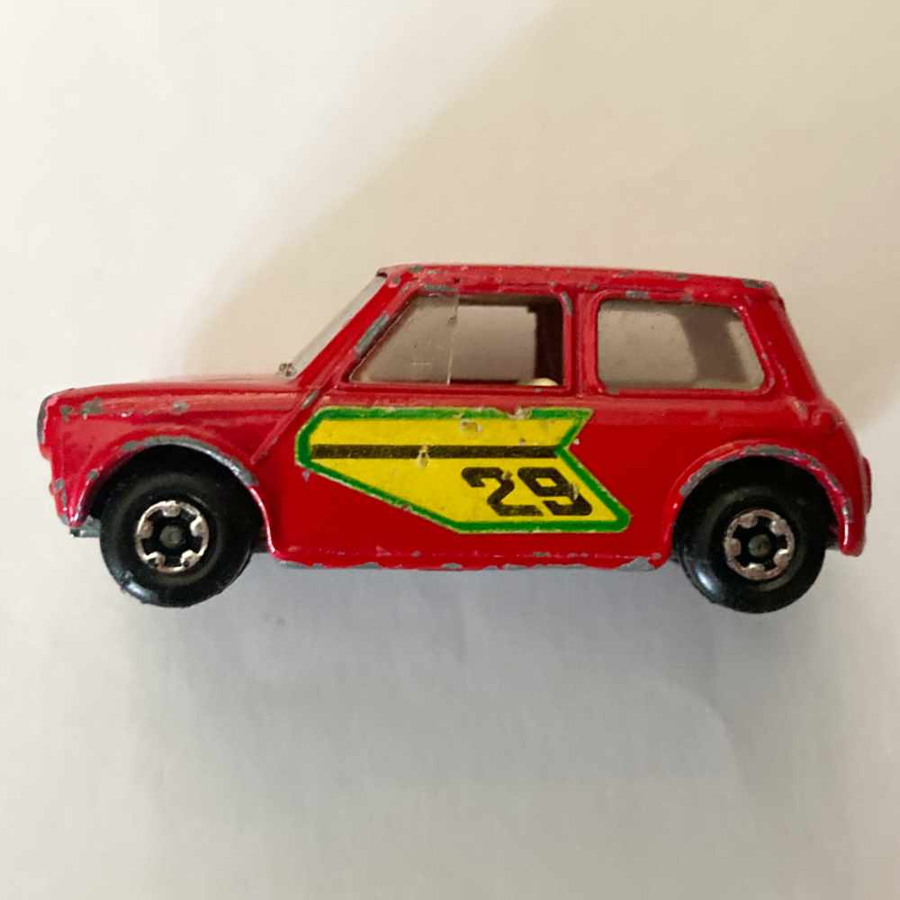 Matchbox | Superfast Racing Mini No 29 dunkelrot Cut Out Wheels - ohne Verpackung